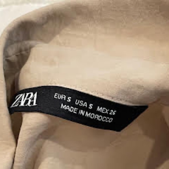 Buttoned dress - Picture 4 of 7